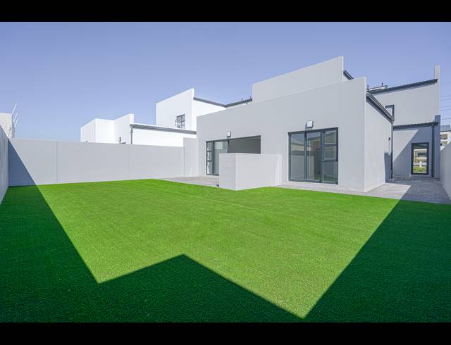4 BEDROOM HOUSE FOR SALE IN SANDOWN